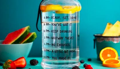 九游平台-曼联正式宣布签约逆天前锋，转会市场火热，曼联引进前锋